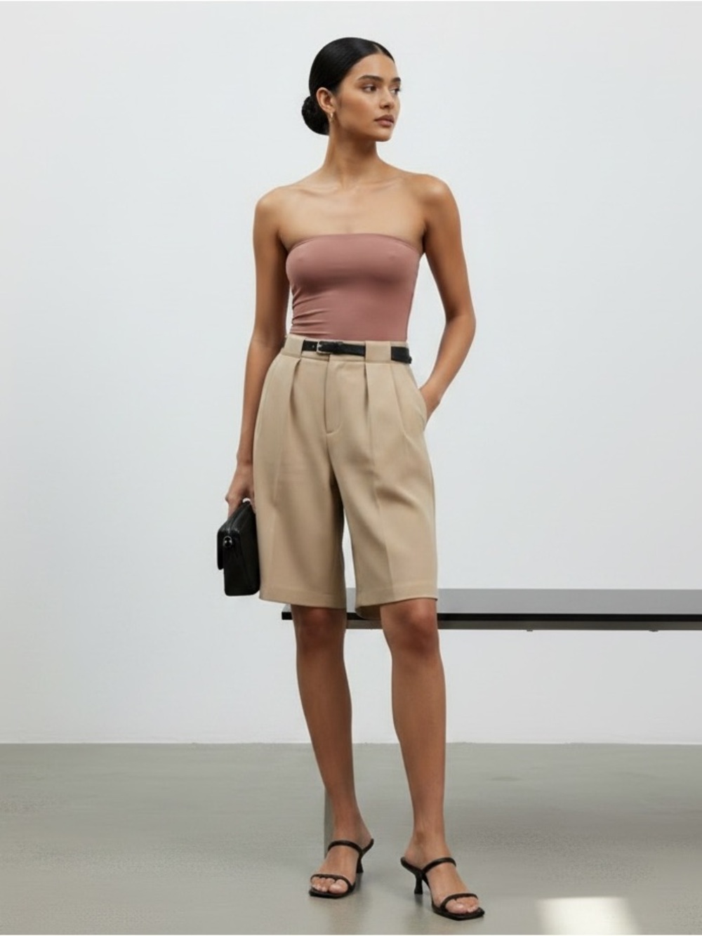1358 • Khaki Knee Length Belted Tailored Slant Pocket Shorts
